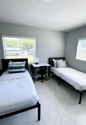 Croissant Park Maison | Davie Spring