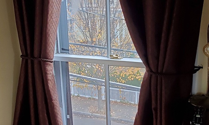 Somerville Maison | Davis Square Inn