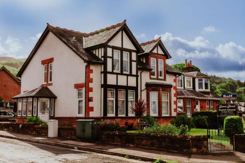 Largs Maison | Dawn Break Guest House