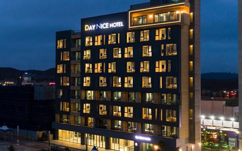 Kunip Hôtel | Daynice hotel