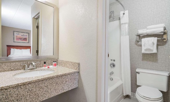 Prospect Park Hôtel | Days Hotel by Wyndham University Ave SE