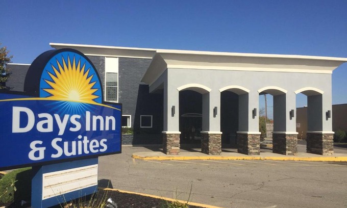 Springdale Hôtel | Days Inn & Suites by Wyndham Cincinnati North