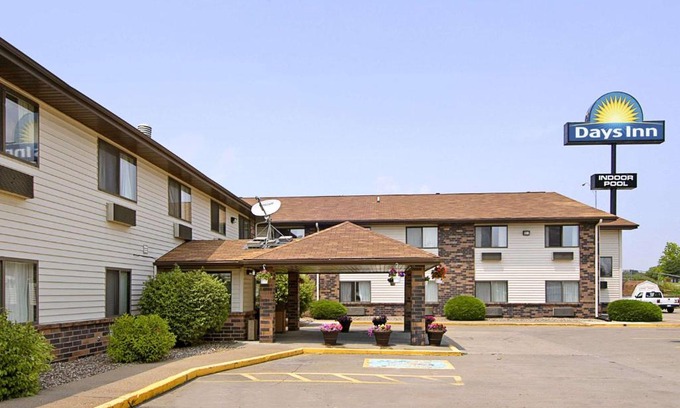 Davenport Hôtel | Days Inn & Suites by Wyndham Davenport East