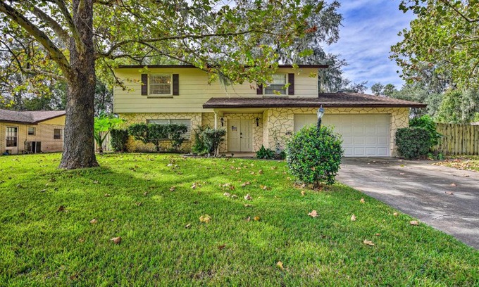 Port Orange Maison | Daytona Area Home about 3 Mi to Beach Swim and Explore!