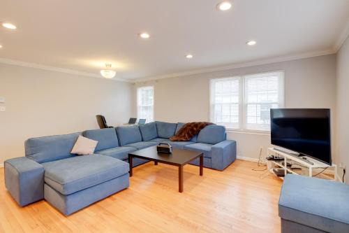 Wheaton-Glenmont Maison | DC Area Home about 1 Mi to Metro WFH Friendly!