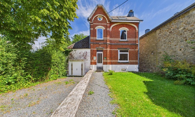 Bertrix Maison | De Dri le Mont by Phil !