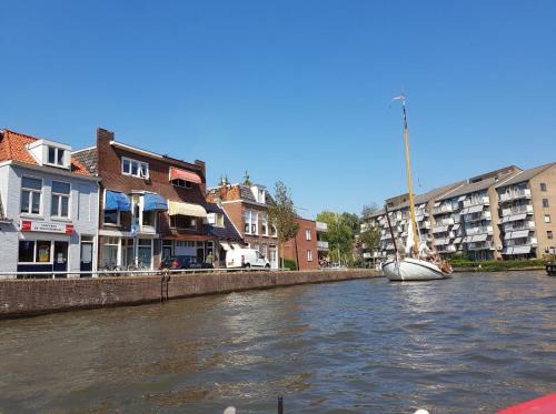 Leeuwarden Lit Et Petit-Déjeuner | De ferver