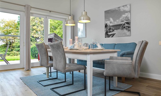 Am Schwarzen Busch Appartement | App. Dünenblick - Spacious ground floor apartment with great sea views!