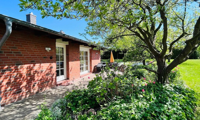 Lancken-Granitz Maison | Vacation home in Neu Reddevitz - For 2 vacation guests with garden / Boddenhus