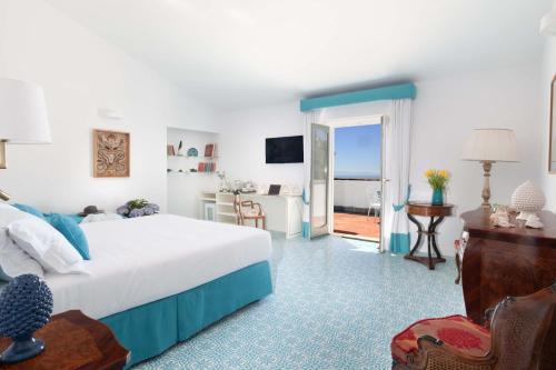 Scala Maison | De Pando Panoramic Suites 1096