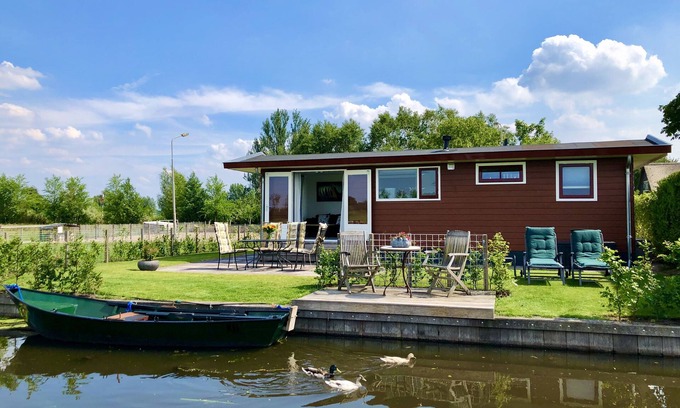 Municipality of Stichtse Vecht Maison | De Roodborst, en pleine nature, avec barque et près d'Amsterdam