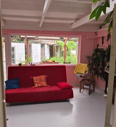 Mol Appartement | De roze kamer