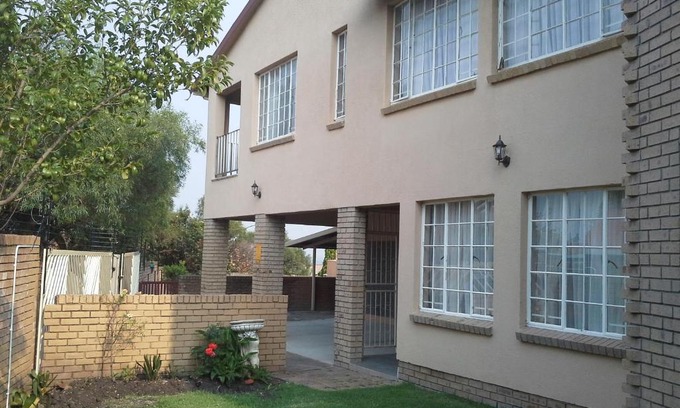 Secunda Maison | De Zevende Hemel Guesthouse