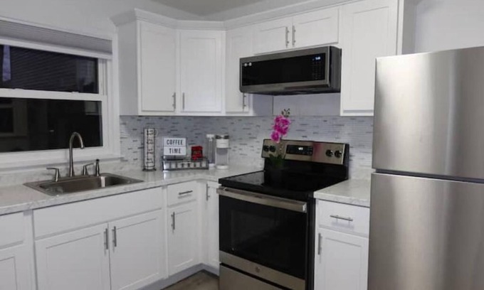 Newtonville Appartement | Dead end street apt in Colonie