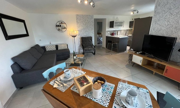 Bonneville-sur-Touques Appartement | Deauville,new appartment,modern,cosy ,quiet,close to seaside,individual terrasse