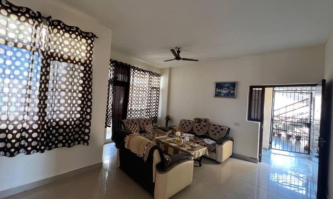 Kharar Appartement | Decent 2bhk Flat In Posh Society