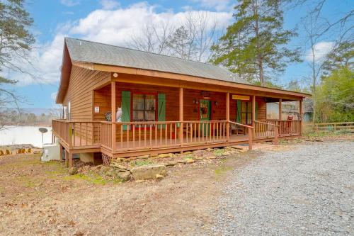 Greers Ferry Maison | Deck and Fire Pit Waterfront Cabin in Greers Ferry!