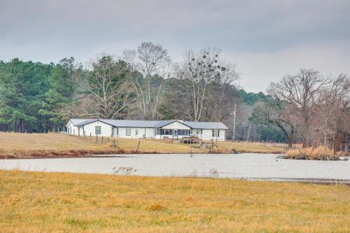 Hodgen Maison | Deck and Views Spacious Lake House Escape