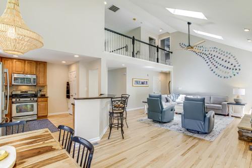 Ocean View Maison | Deck, Hot Tub and Resort Amenities Ocean View Gem