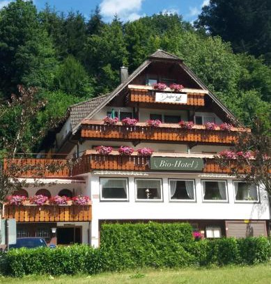 Kalberbronn Hôtel | Decker's Bio Hotel zum Lamm