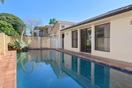 Robertson Maison | Decorated with love 4BD Family House with Pool