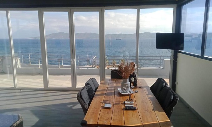 Lavrio Appartement | deep blue
