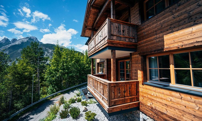 Scharnitz Appartement | Deer Suite at the gate to the Karwendel