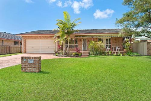 South West Rocks Maison | Dejablu- 8 Cook Drive SWR