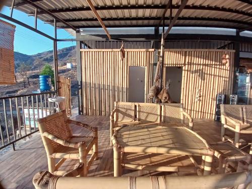 Sikka Lit Et Petit-Déjeuner | DejaVu Coffee and Homestay