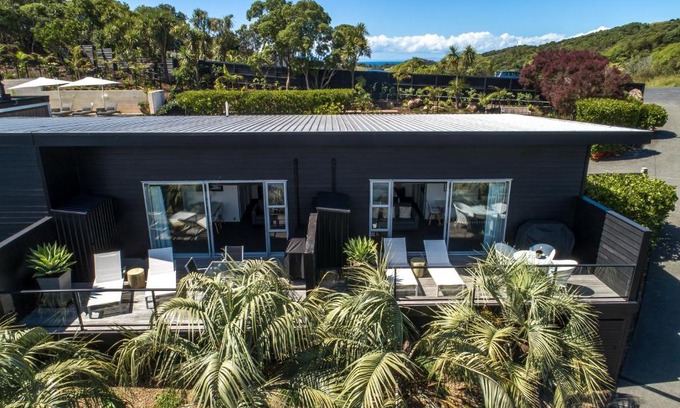 Matiatia Bay Appartement | Delamore Cove - Nikau / You've Got It Maid