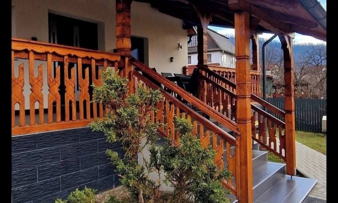 Viseu de Sus Villa | Delightful 2-bedroom villa in Vișeu de Sus