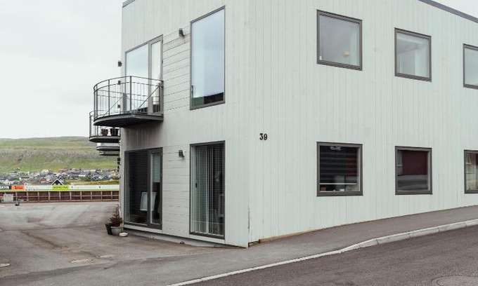 Hoyvik Appartement | Delightful 2 Bedroom Apt - Balcony - Parking
