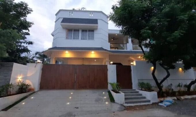 Kanathur Maison | Delightful 4 BHK villa with pool and beach access