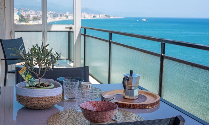 Savona Appartement | Delightful Suite by the Sea