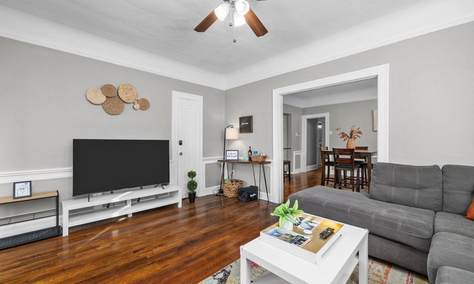 St. Louis Appartement | Delmar Dreams: Boutique Stay by Forest Park!