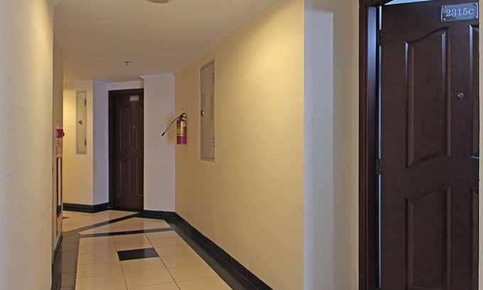 Panunggangan Utara Appartement | Deluxe 2BR Apt avec Vue sur la Ville - 1715 GWR