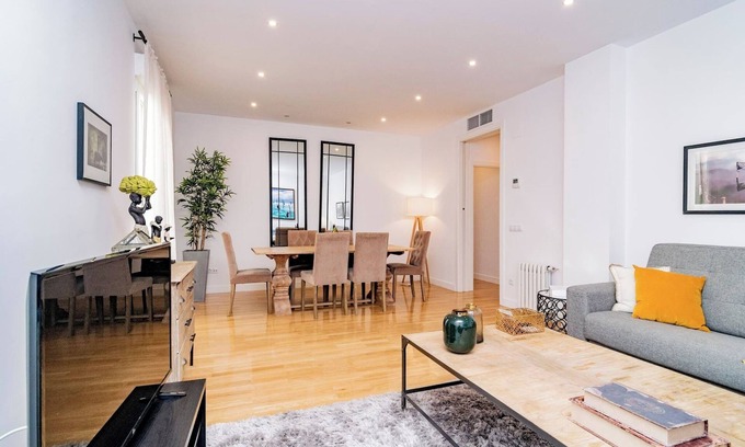 Castellana Appartement | Deluxe Apartment Juan Bravo Suites I