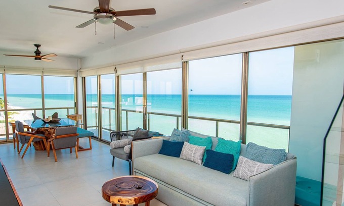 San Benito Appartement | DELUXE Beachfront 3BR Penthouse, Private Jacuzzi, Gym, Kids Club
