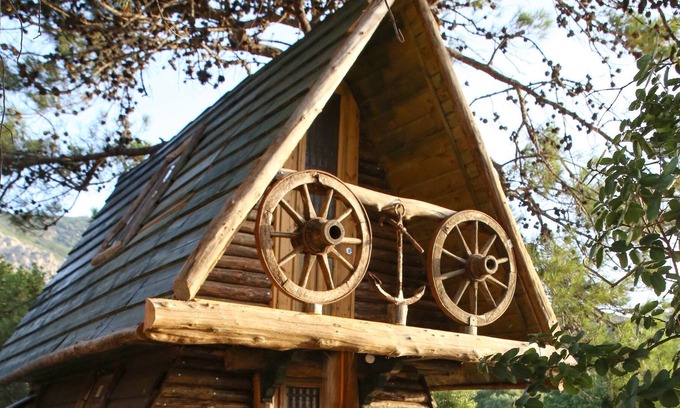 Ikaria Maison | Captain Ikaros - TREE HOUSE