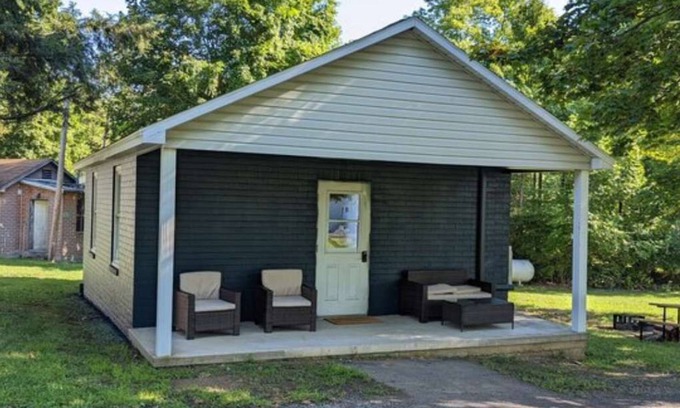 Milroy Cabine | Deluxe Cabin 4 - Hartman Center
