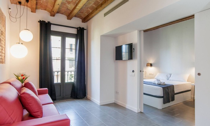 Esquerra de l'Eixample Appartement | DELUXE, central, city views, balcony
