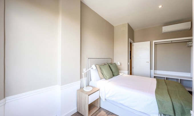 Las Acacias Appartement | Deluxe double bed Glorieta Embajadores (Gl 5I)