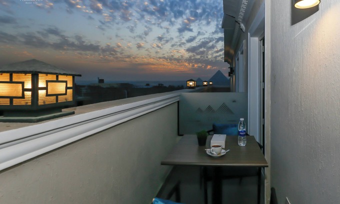 Al Haram Cabine | Deluxe Double or Twin Room with Balcony Mountain View