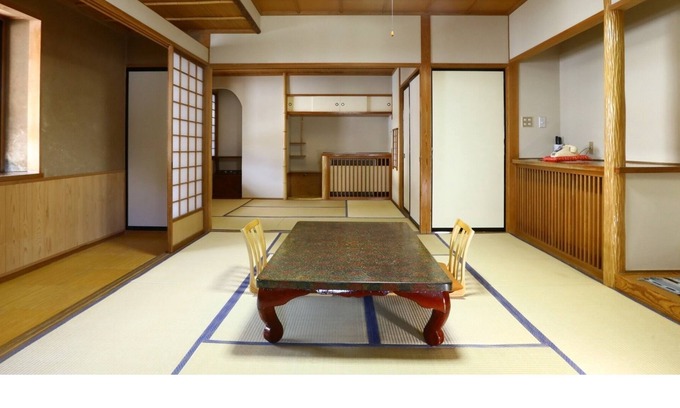 Nozawaonsen Maison | Deluxe Room A popular inn in the center of Nozawa Onsen 1 night with dinner breakfast / Shimotakai-gun Nagano