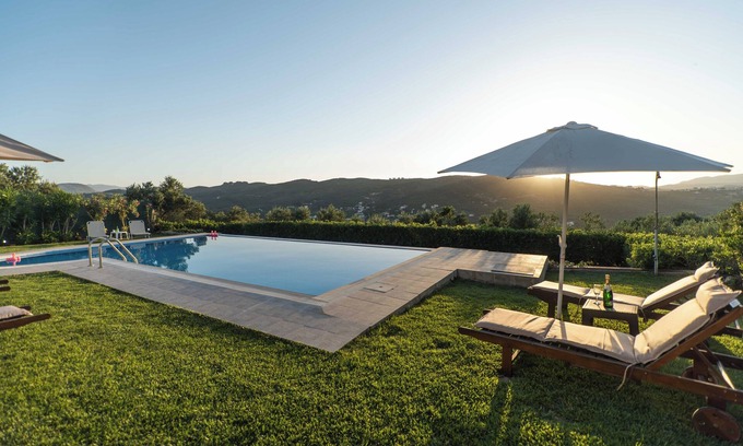 Darmarochori Villa | Villa de luxe avec piscine "Myrto" - 3 chambres