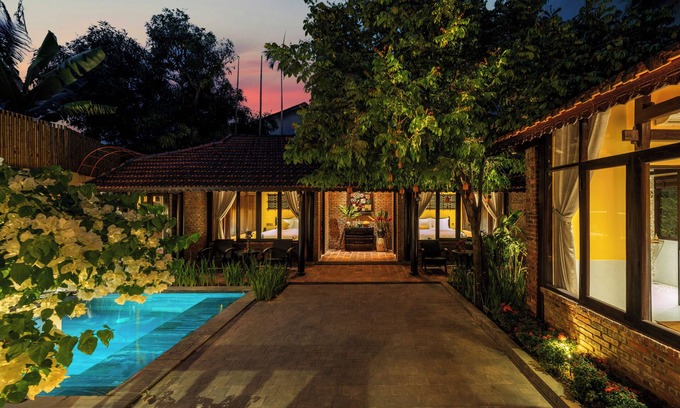 Cam Thanh Cabine | DeMin Villa Hội An - 5 BedroomsnPool and BBQ Garden