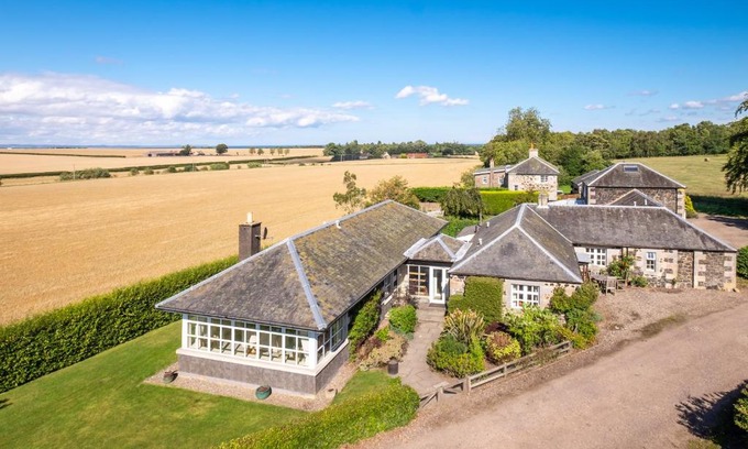 St. Andrews Maison | Denbrae Cottage West