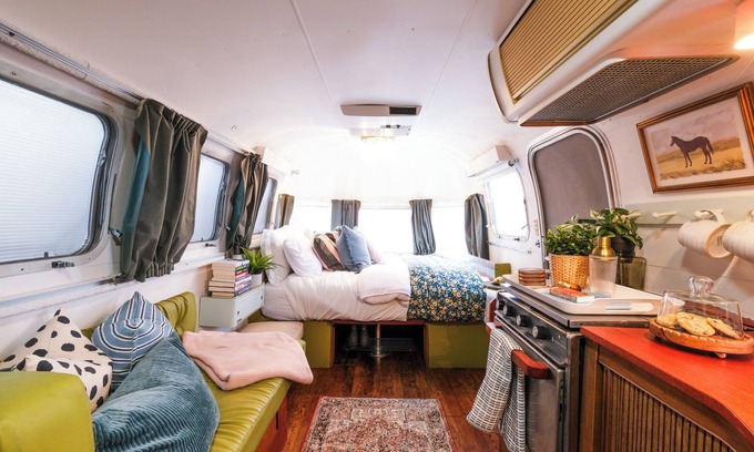 Overland Maison | Vintage Airstream: City Camping at it's Finest