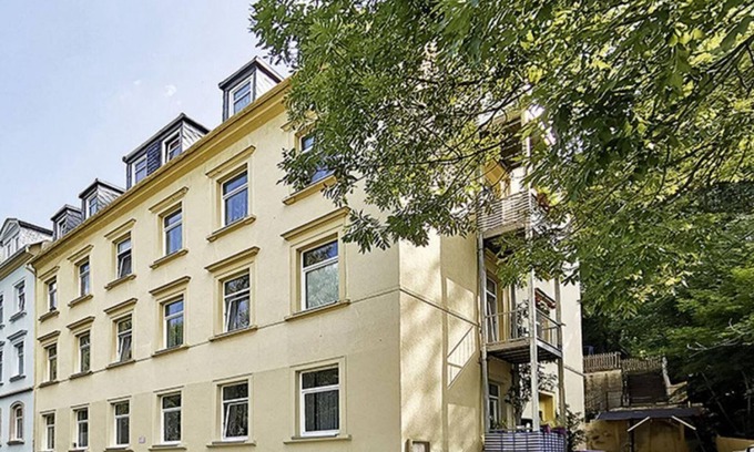 Annaberg-Buchholz Appartement | Der graue Salon - The gray salon - Old apartment with balcony