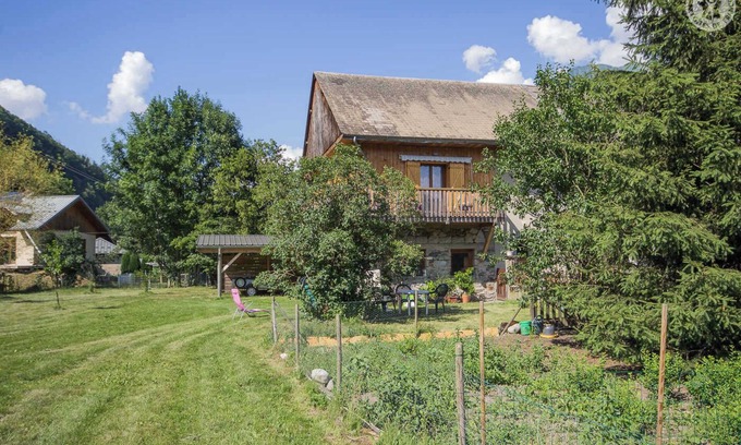 Saint-Leger Maison | DES PINTAVINS - SAINT LEGER